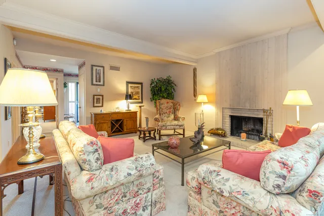 $329,000 | 701 Heritage Village, Unit B, Southbury, CT 06488