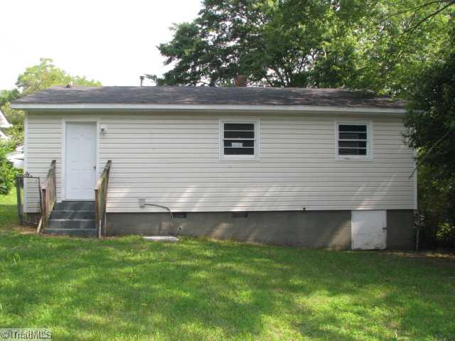 1220 Ragan Avenue High Point, NC 27260 - Photo 2 of 11 Exterior Back.