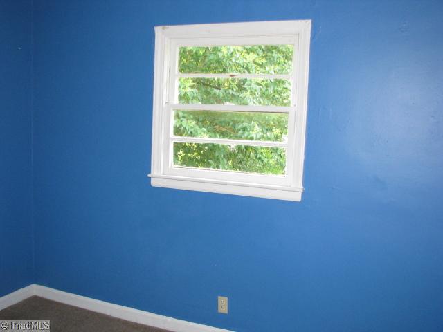 1220 Ragan Avenue High Point, NC 27260 - Photo 8 of 11 2nd Bedroom.