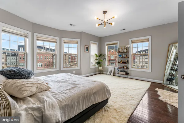 $919,000 | 726 River Mist Drive, Unit 221, Oxon Hill, MD 20745