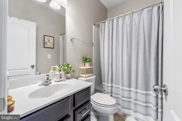 $919,000 | 726 River Mist Drive, Unit 221, Oxon Hill, MD 20745