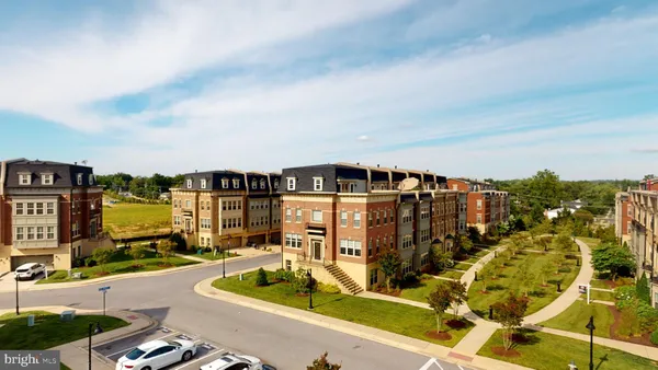 $919,000 | 726 River Mist Drive, Unit 221, Oxon Hill, MD 20745