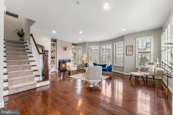 $919,000 | 726 River Mist Drive, Unit 221, Oxon Hill, MD 20745