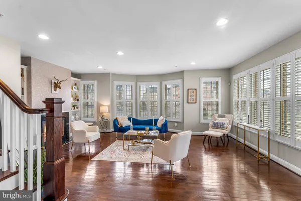 $919,000 | 726 River Mist Drive, Unit 221, Oxon Hill, MD 20745