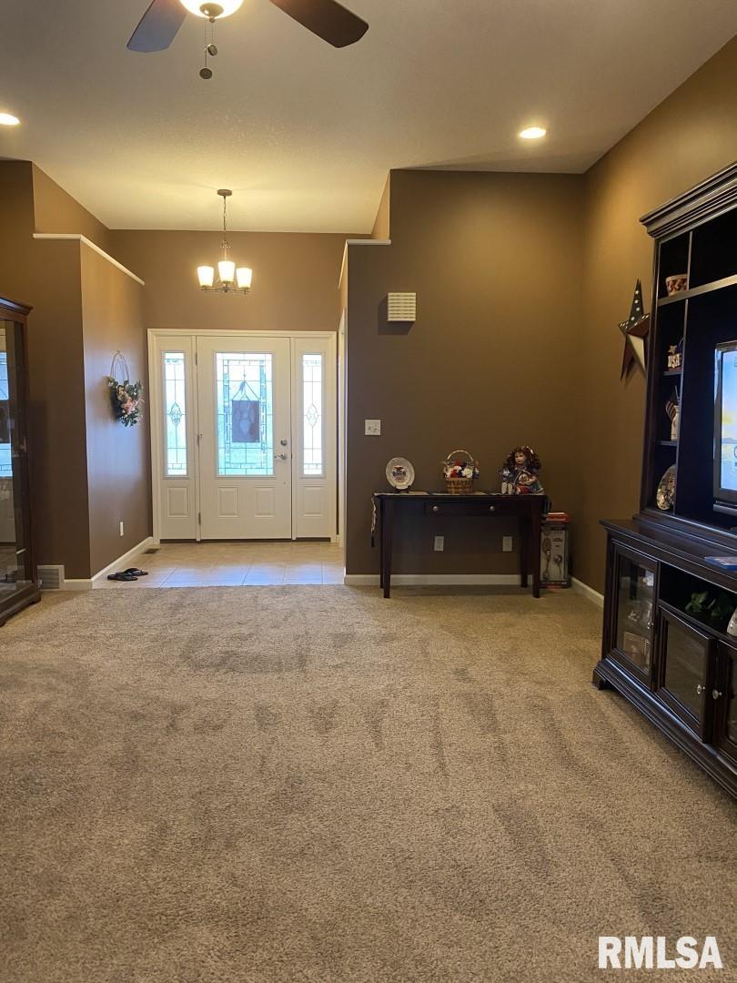 1232 Cadbury Ridge Quincy, IL 62305 - Photo 11 of 40 Gallery Image 11