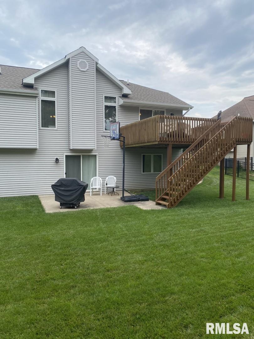 1232 Cadbury Ridge Quincy, IL 62305 - Photo 6 of 40 Gallery Image 6