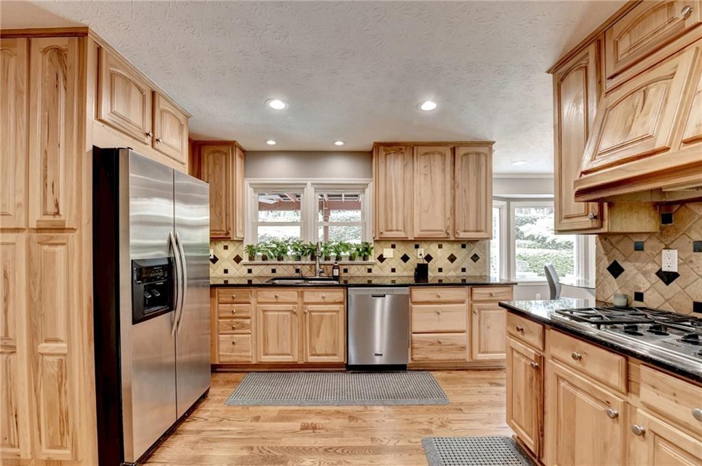 5455 Pheasant Run Stone Mountain, GA 30087 - Photo 12 of 82