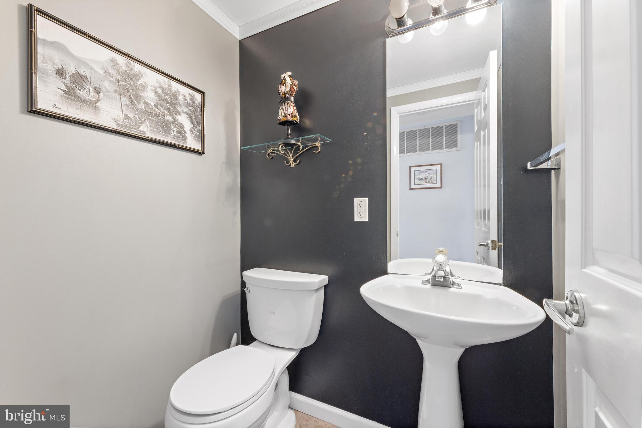 10 East 18th Street Barnegat Light, NJ 08006 - Photo 16 of 38 2nd Floor 1/2 Bathroom