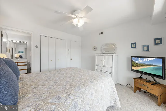 $2,699,000 | 10 East 18th Street, Barnegat Light, NJ 08006