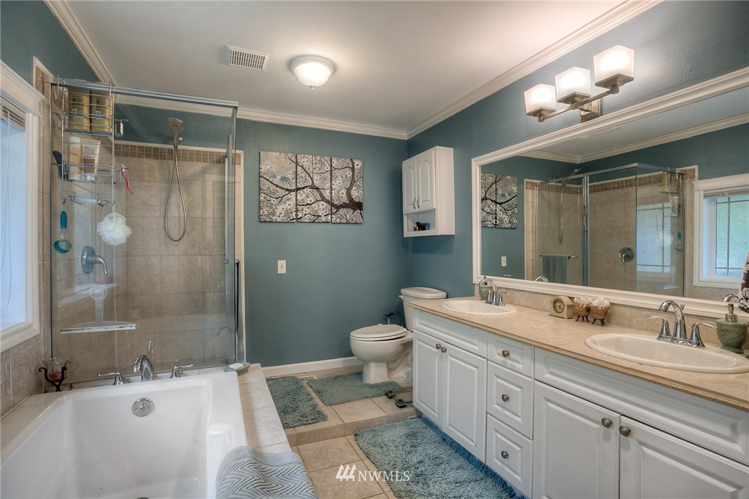 6610 Vandermark Road East Bonney Lake, WA 98391 - Photo 16 of 22 Gallery Image 16
