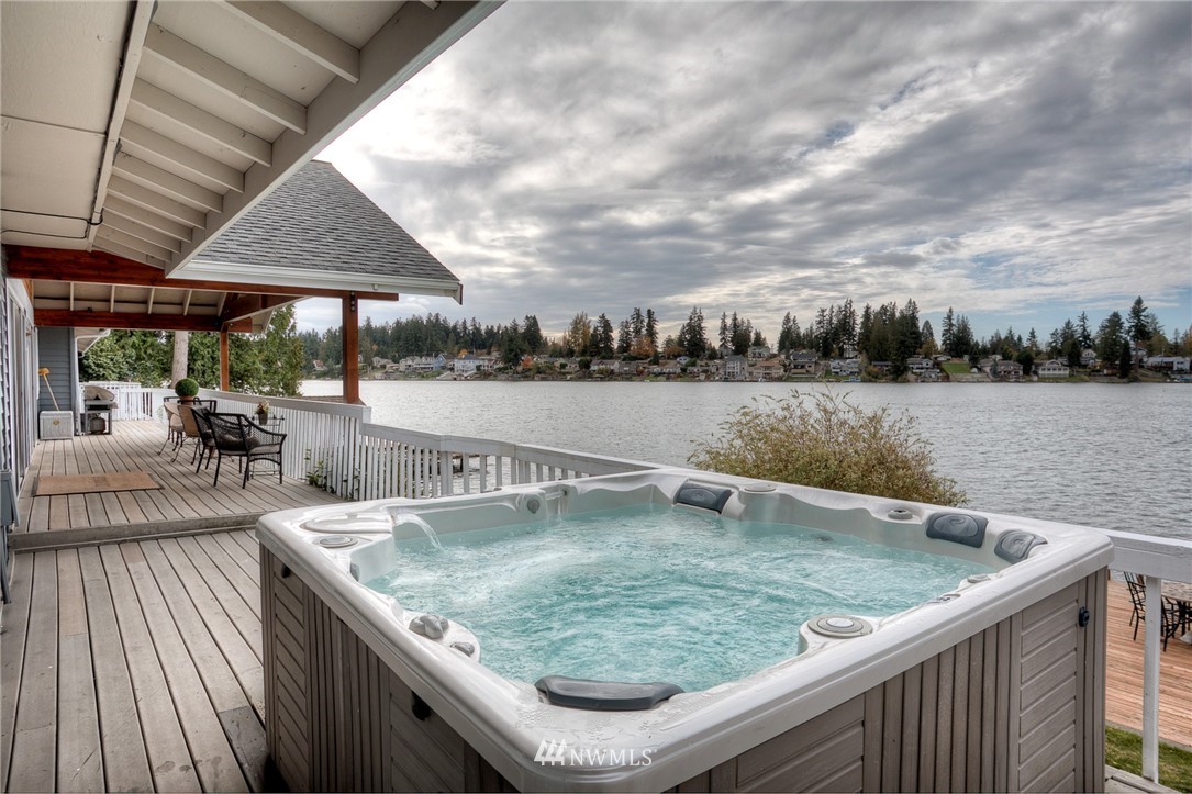 6610 Vandermark Road East Bonney Lake, WA 98391 - Photo 17 of 22 Gallery Image 17