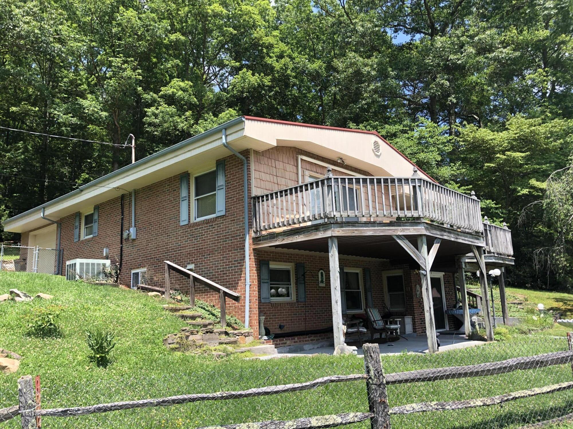 136 Jackson Road Unicoi, TN 37692 - Photo 2 of 57 CB3B3639-D173-4F65-9ED4-5CA073FE8703
