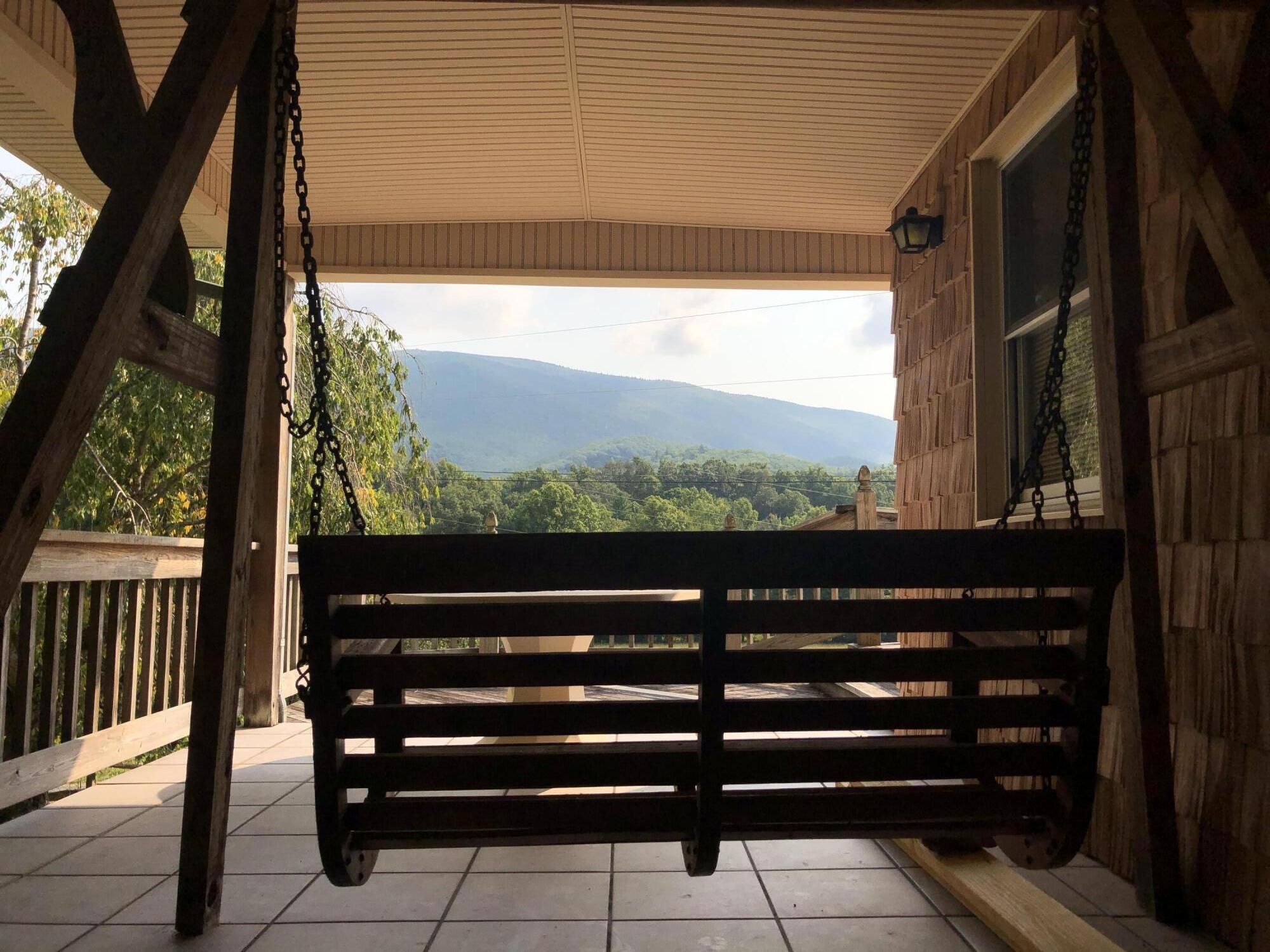 136 Jackson Road Unicoi, TN 37692 - Photo 11 of 57 C202A81B-5ED9-41B7-9042-D9177F406A8B
