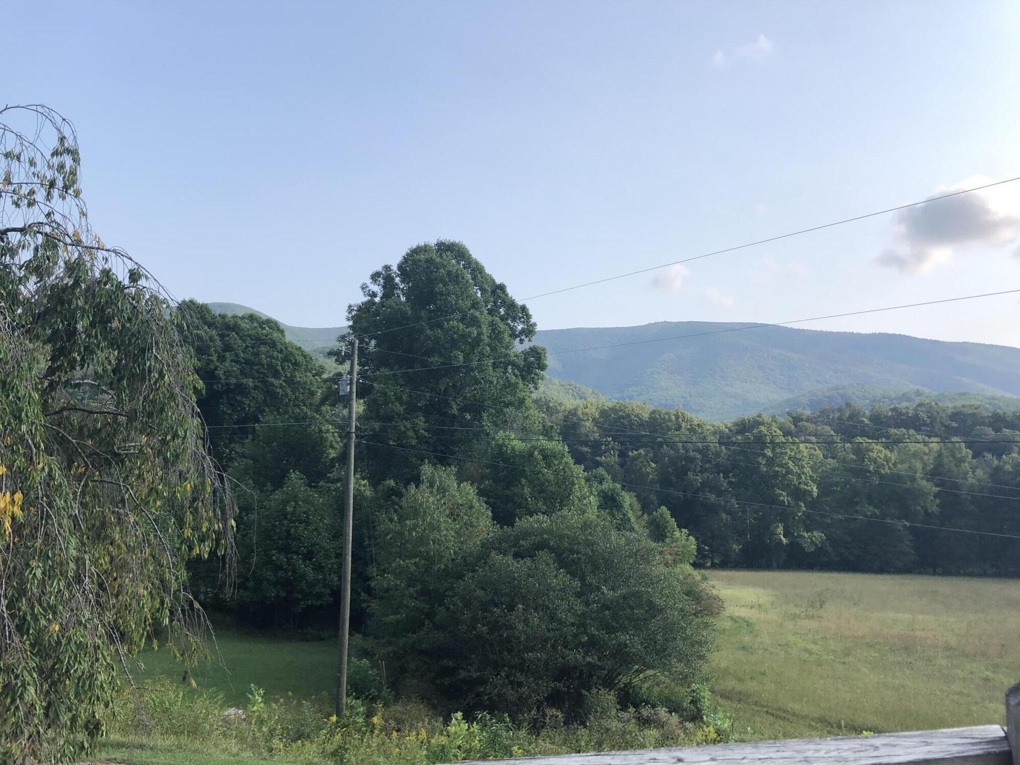 136 Jackson Road Unicoi, TN 37692 - Photo 8 of 57 41B57F8B-0FBB-40BD-815A-71173F4DEF51