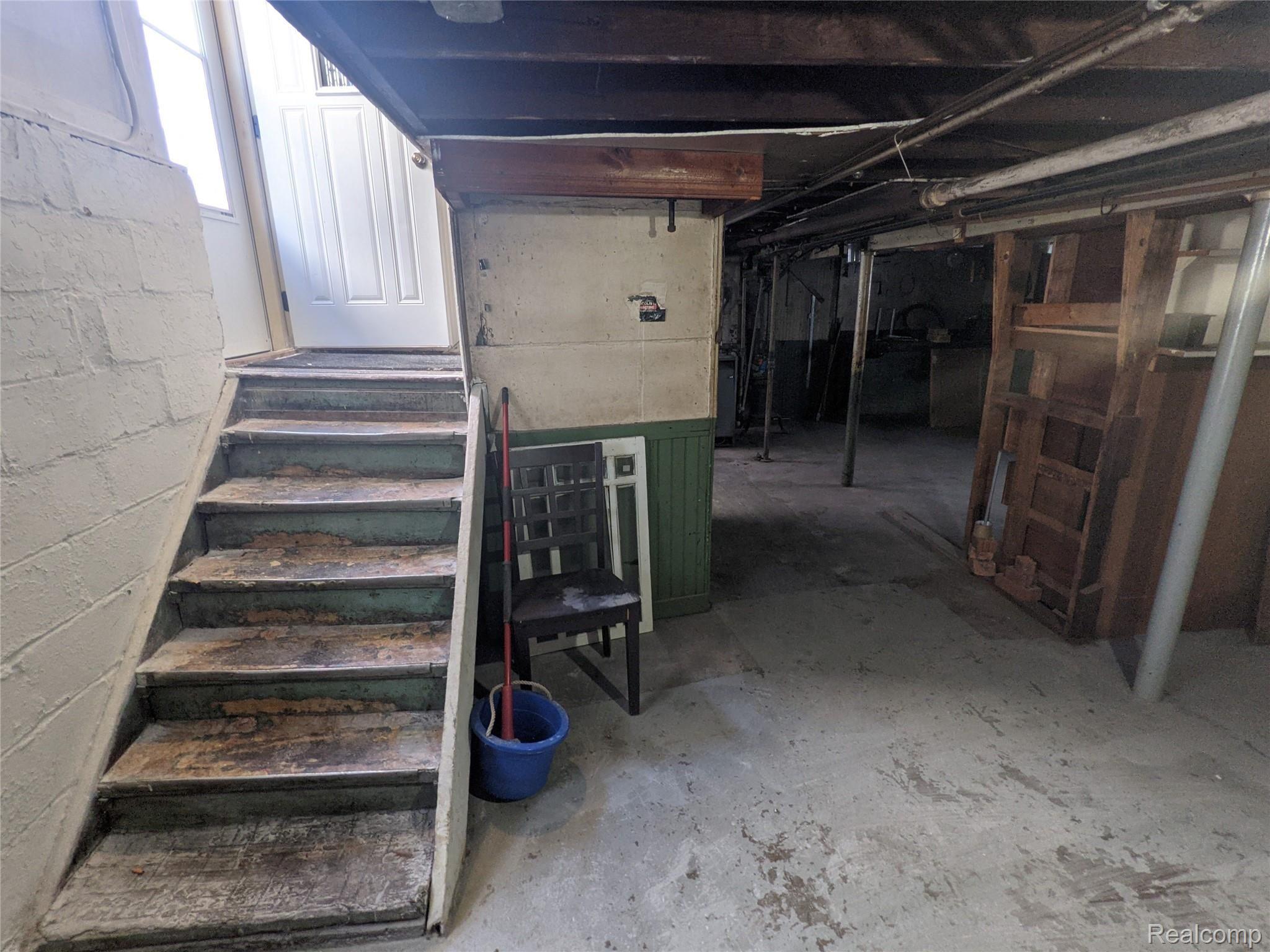131 Elm Street River Rouge, MI 48218 - Photo 19 of 44 PXL_20210409_145931777.jpg