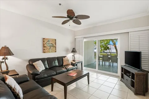 $450,000 | 140 Palm Street, Unit 207, Marco Island, FL 34145
