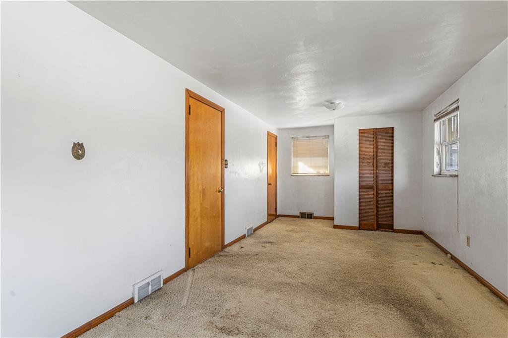 2038 Borland Road Pittsburgh, PA 15243 - Photo 17 of 25 a view of an empty room