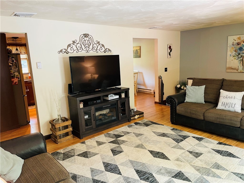 36 Colvintown Road Coventry, RI 02816 - Photo 6 of 21