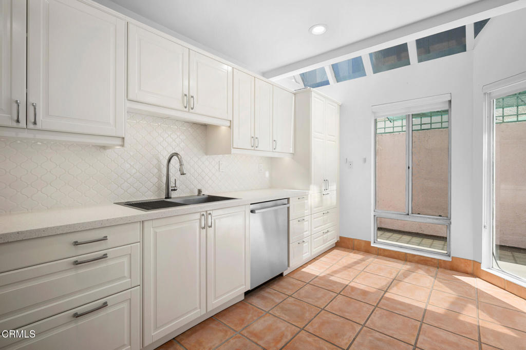 400 Monterey Road, Unit 16 Glendale, CA 91206 - Photo 18 of 42 snaplistla_15