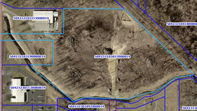 $425,000 | North Oak Drive, Plymouth, IN 46563