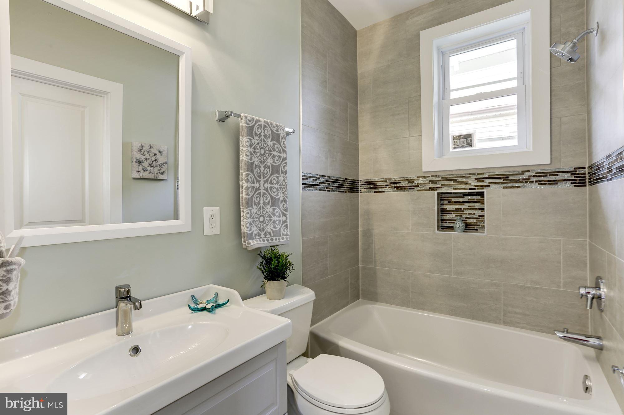 1503 Decatur Street Northwest Washington, DC 20011 - Photo 16 of 29 Bath