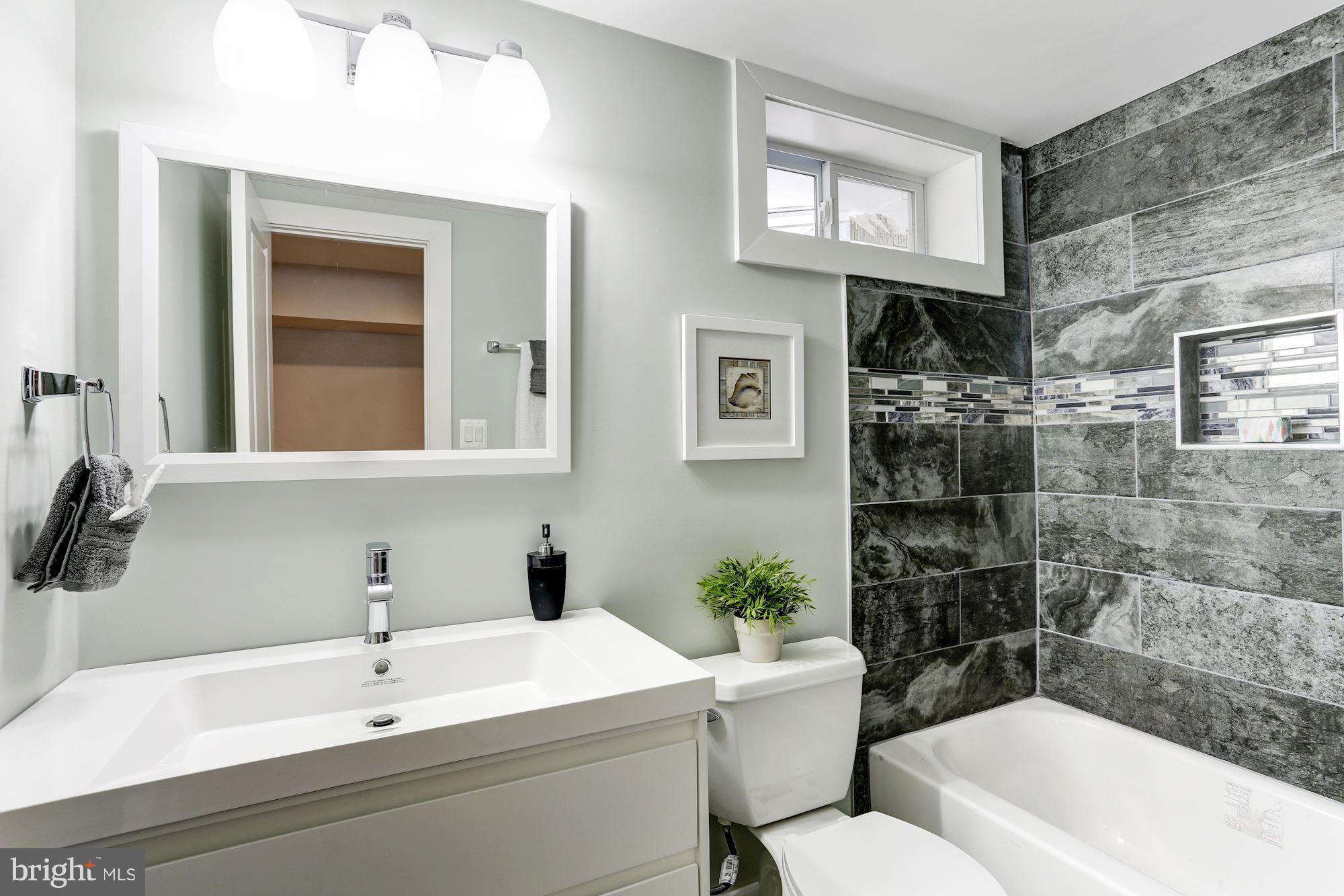 1503 Decatur Street Northwest Washington, DC 20011 - Photo 20 of 29 Bath