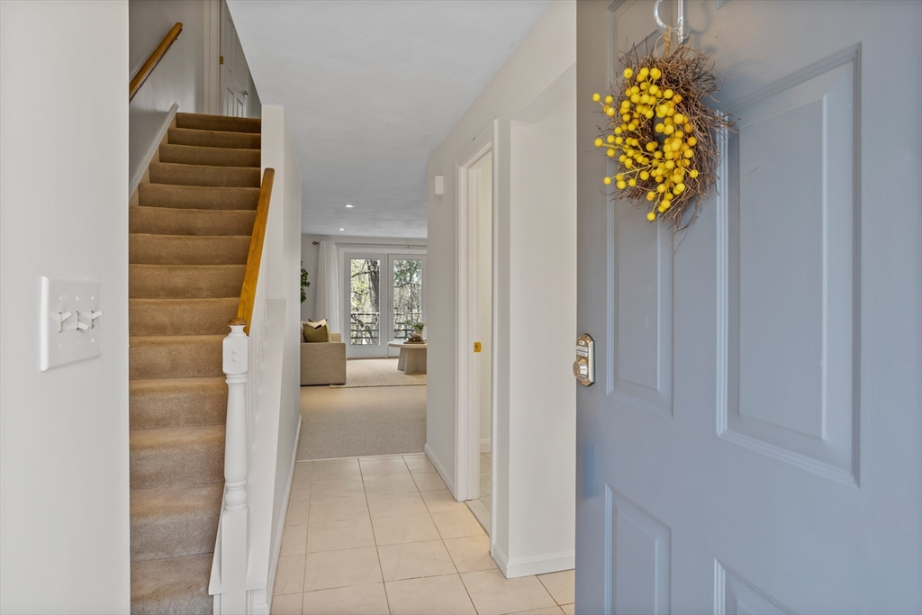 1 Oak Ridge Drive, Unit 3 Maynard, MA 01754 - Photo 3 of 32 Gallery Image 3