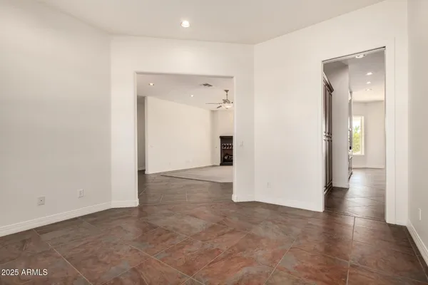 $899,900 | 711 East Cloud Road, Phoenix, AZ 85086