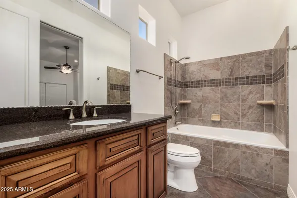 $899,900 | 711 East Cloud Road, Phoenix, AZ 85086