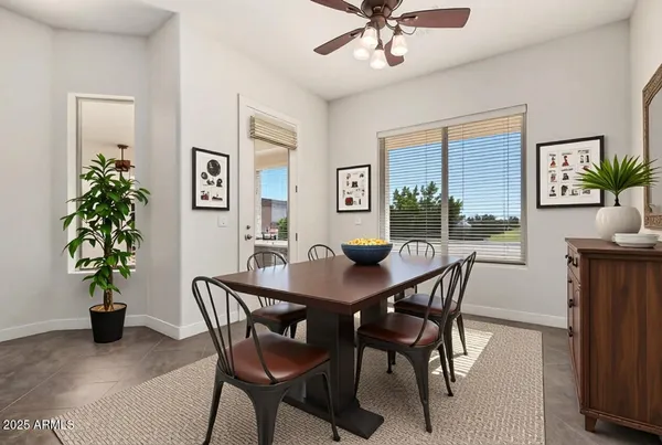 $899,900 | 711 East Cloud Road, Phoenix, AZ 85086