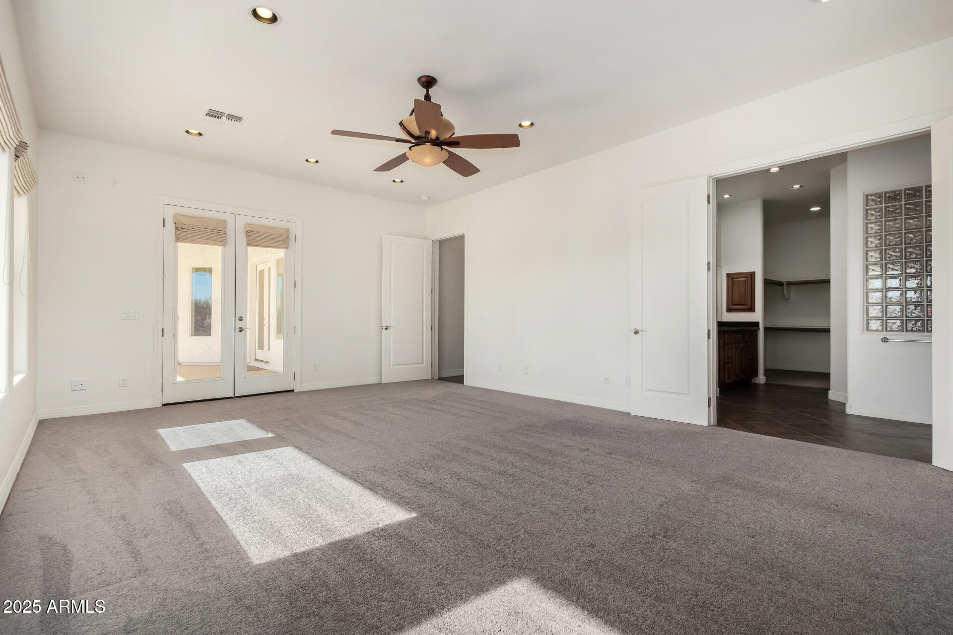 711 East Cloud Road Phoenix, AZ 85086 - Photo 8 of 61 Primary bedroom