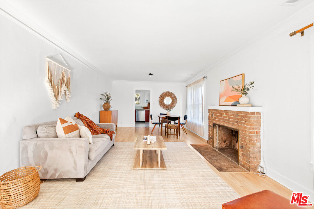 4849 San Rafael Avenue Los Angeles, CA 90042 - Photo 7 of 38