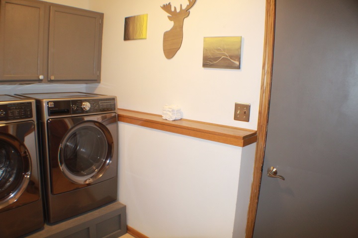 4241 Gloucester Road Roscoe, IL 61073 - Photo 27 of 50 a utility room with dryer and washer