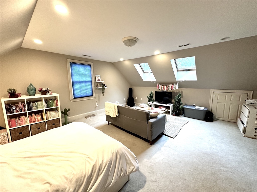 77 Hackensack Road Chestnut Hill, MA 02467 - Photo 15 of 23
