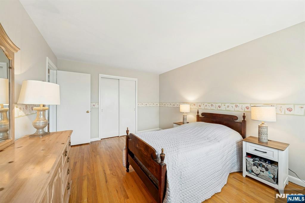 320 West Clinton Avenue Bergenfield, NJ 07621 - Photo 21 of 37
