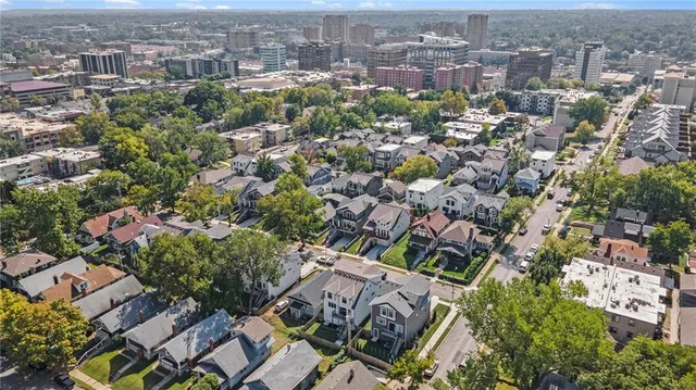 $890,000 | 732 Corbin Terrace, Kansas City, MO 64111