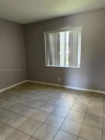 $1,730 | 402 Lakeside Drive, Unit 108, Margate, FL 33063