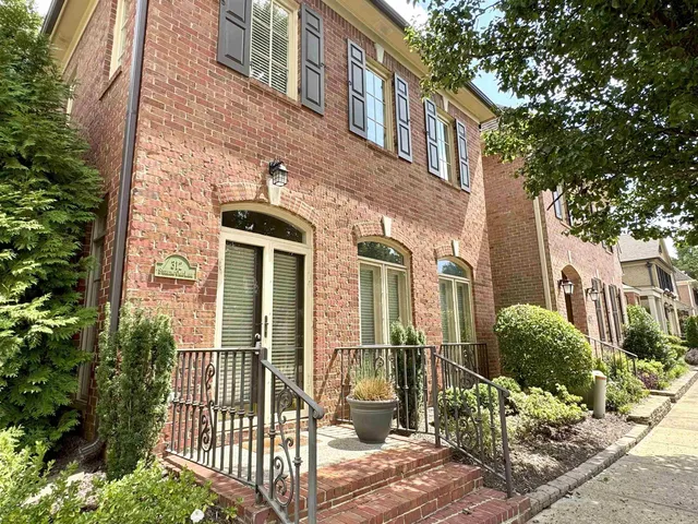 $440,000 | 312 Sterling Oaks Lane, Collierville, TN 38017