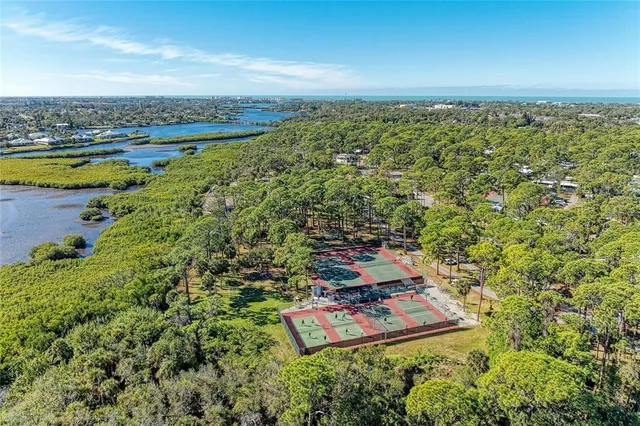 $205,000 | 52 Blackbeard Lane, Nokomis, FL 34275