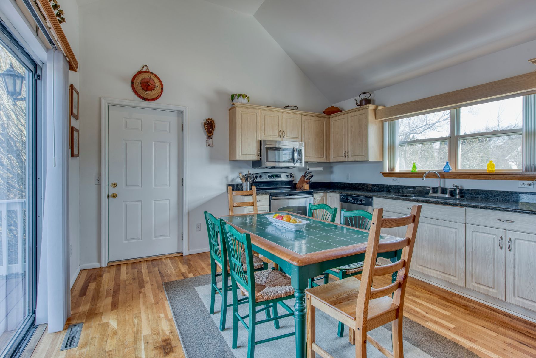 41 Winding Way Water Mill, NY 11976 - Photo 5 of 11