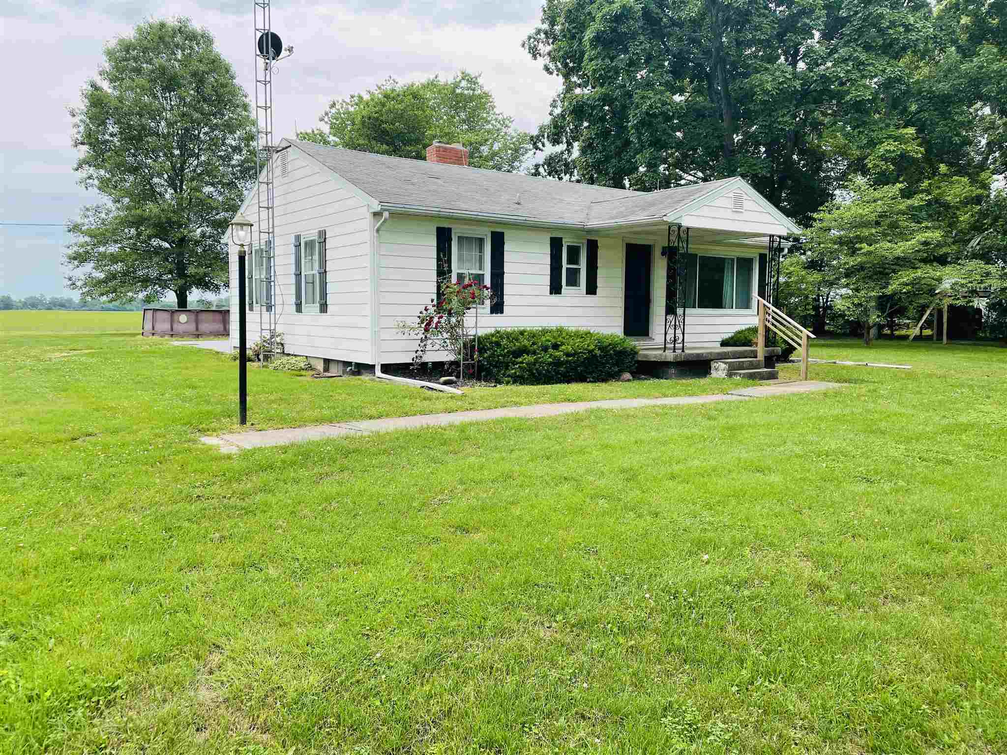 5136 Edgewood Road Salem, IL 62881 - Photo 1 of 48