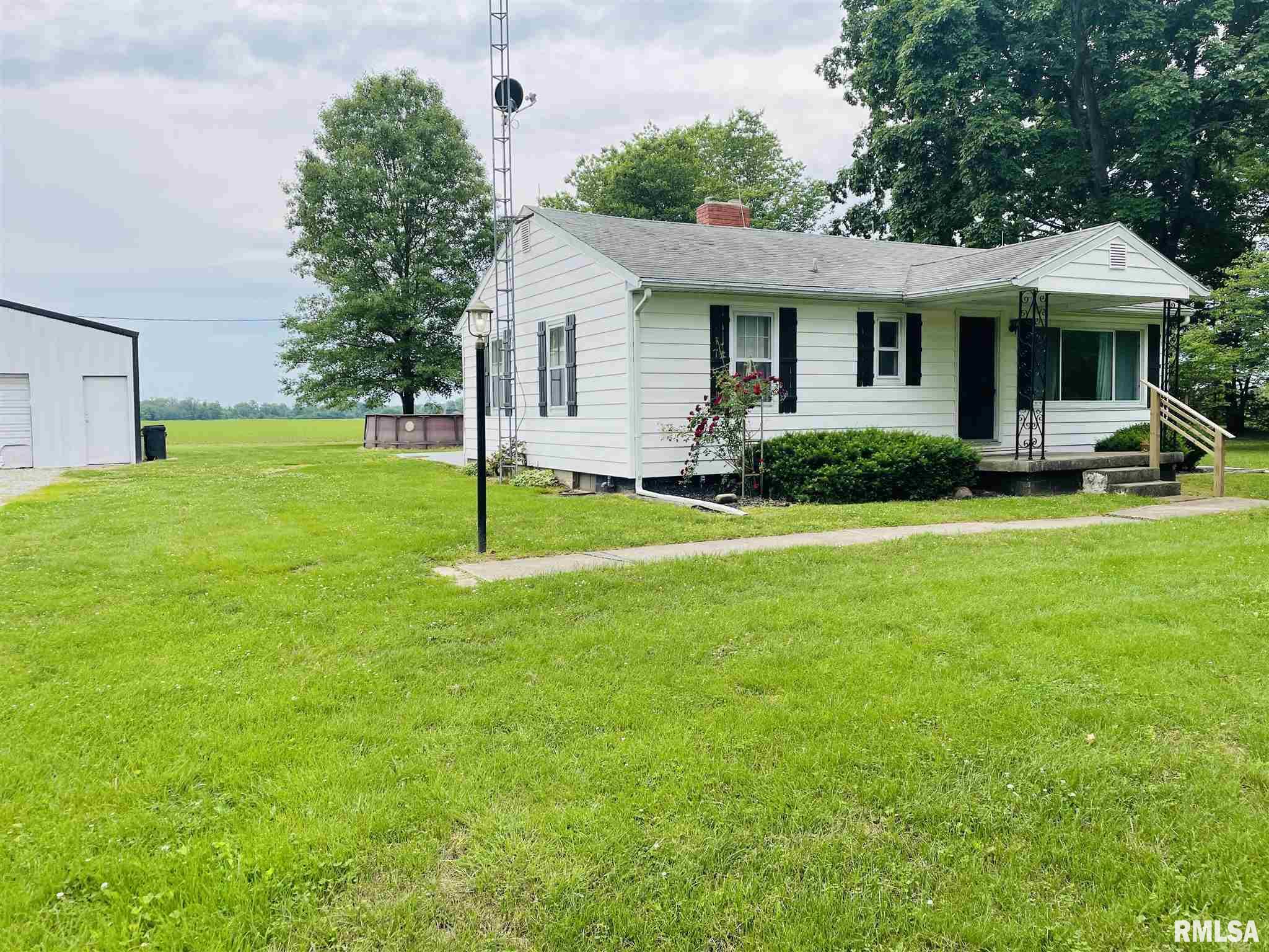 5136 Edgewood Road Salem, IL 62881 - Photo 2 of 48