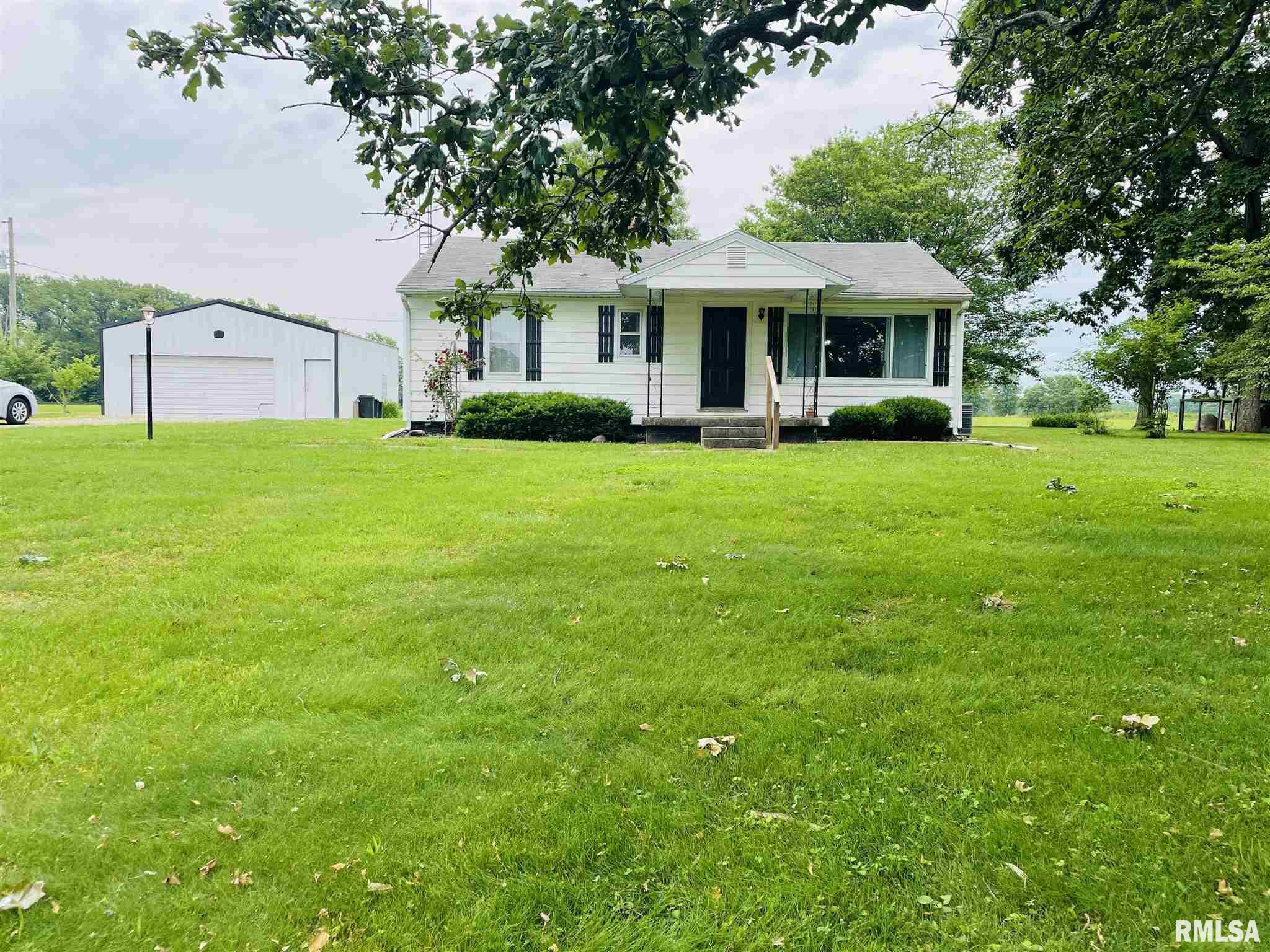 5136 Edgewood Road Salem, IL 62881 - Photo 4 of 48