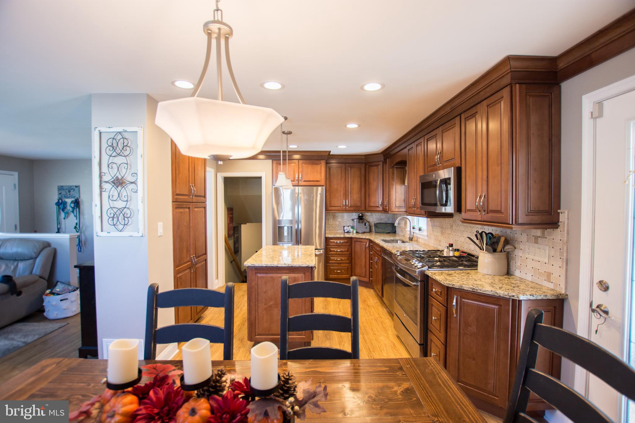 6319 Craigmont Road Catonsville, MD 21228 - Photo 9 of 25