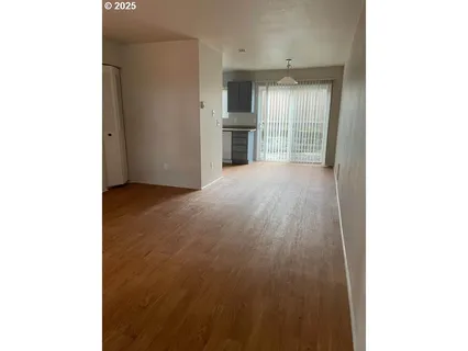 $799,000 | 7820 Southwest 17th Drive, Portland, OR 97219