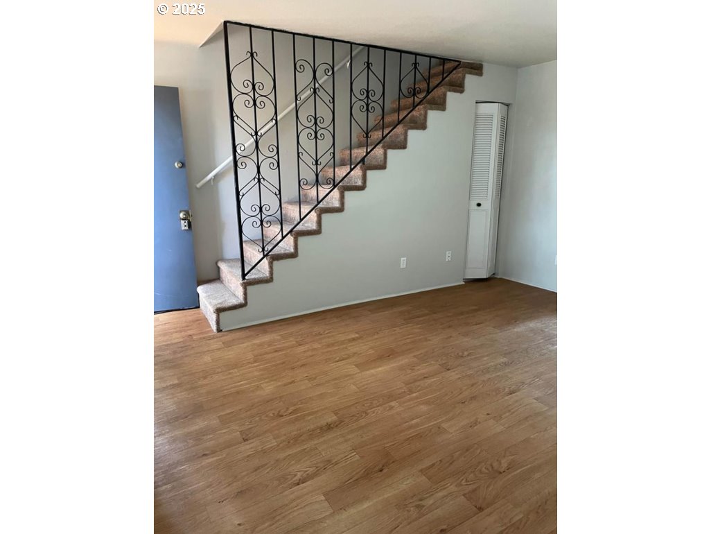 7820 Southwest 17th Drive Portland, OR 97219 - Photo 25 of 38