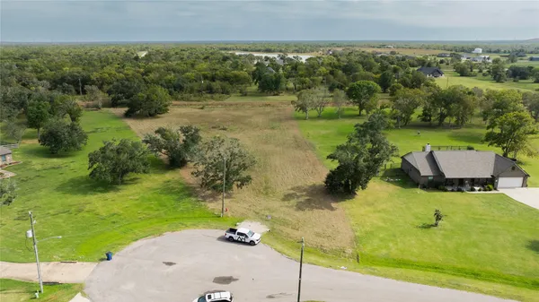 a picture of a living room with furniture