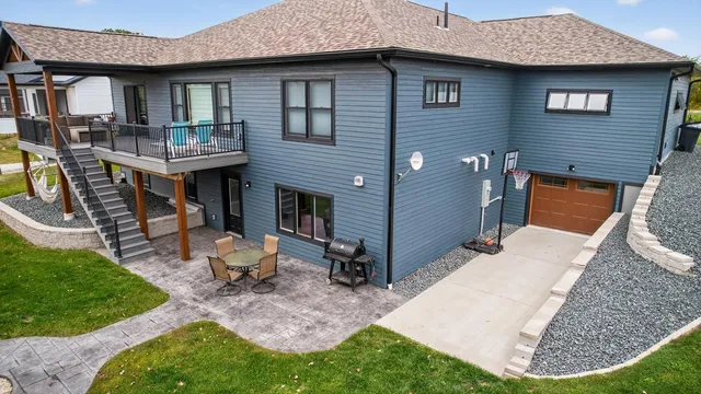 $650,000 | 928 Overlook Drive, Preston, MN 55965