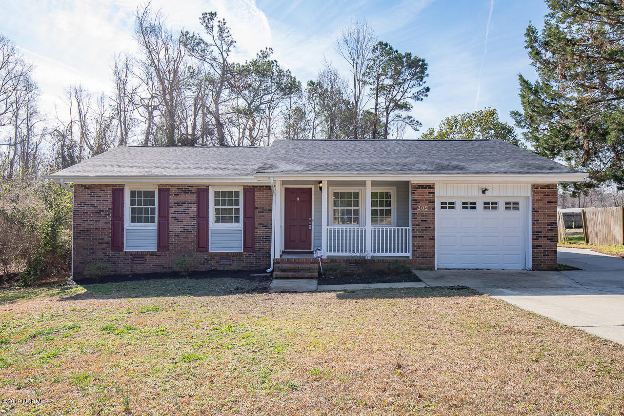 302 Sheffield Road Jacksonville, NC 28546 - Photo 1 of 32 RE