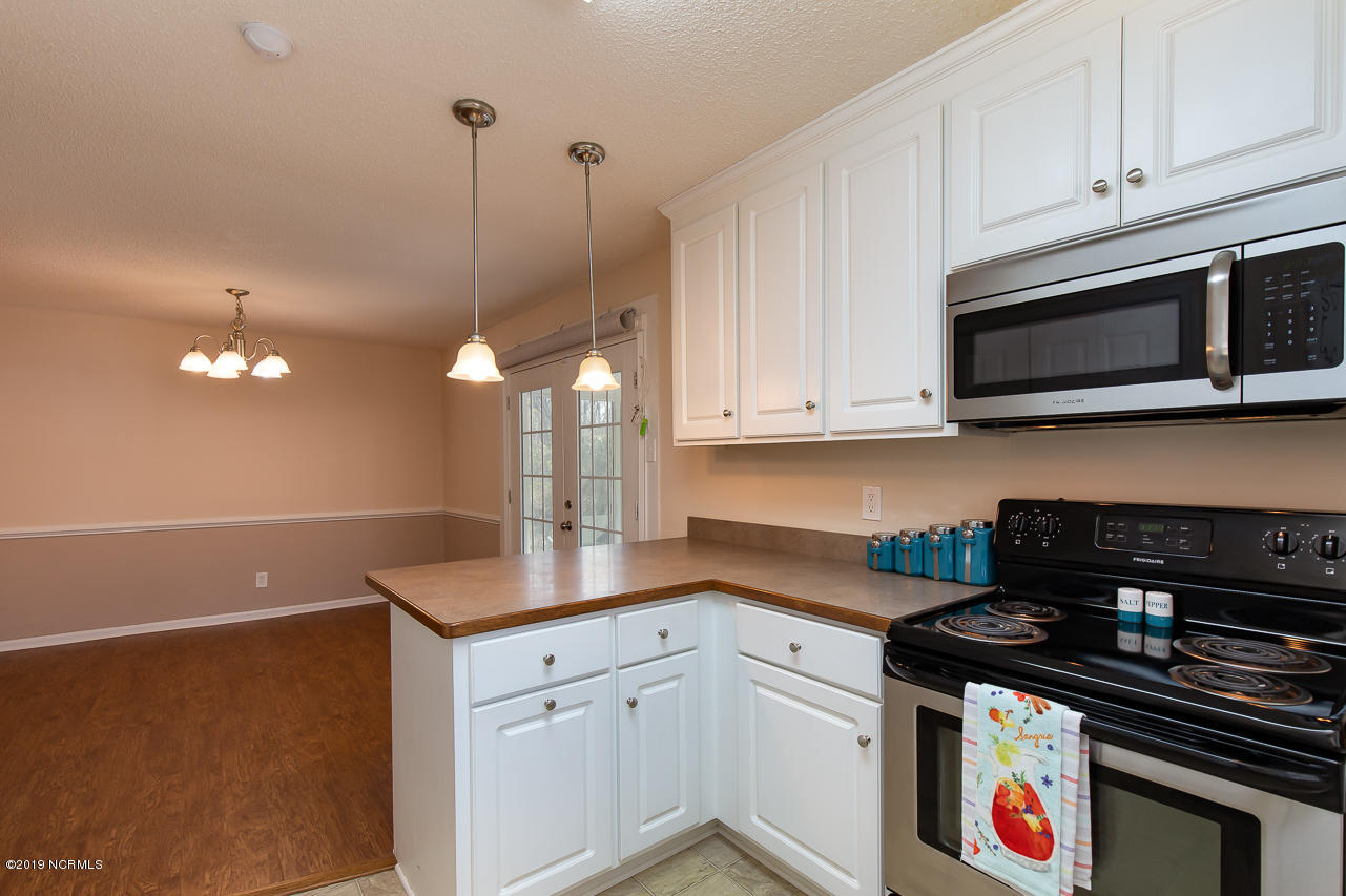 302 Sheffield Road Jacksonville, NC 28546 - Photo 14 of 32 RE-14